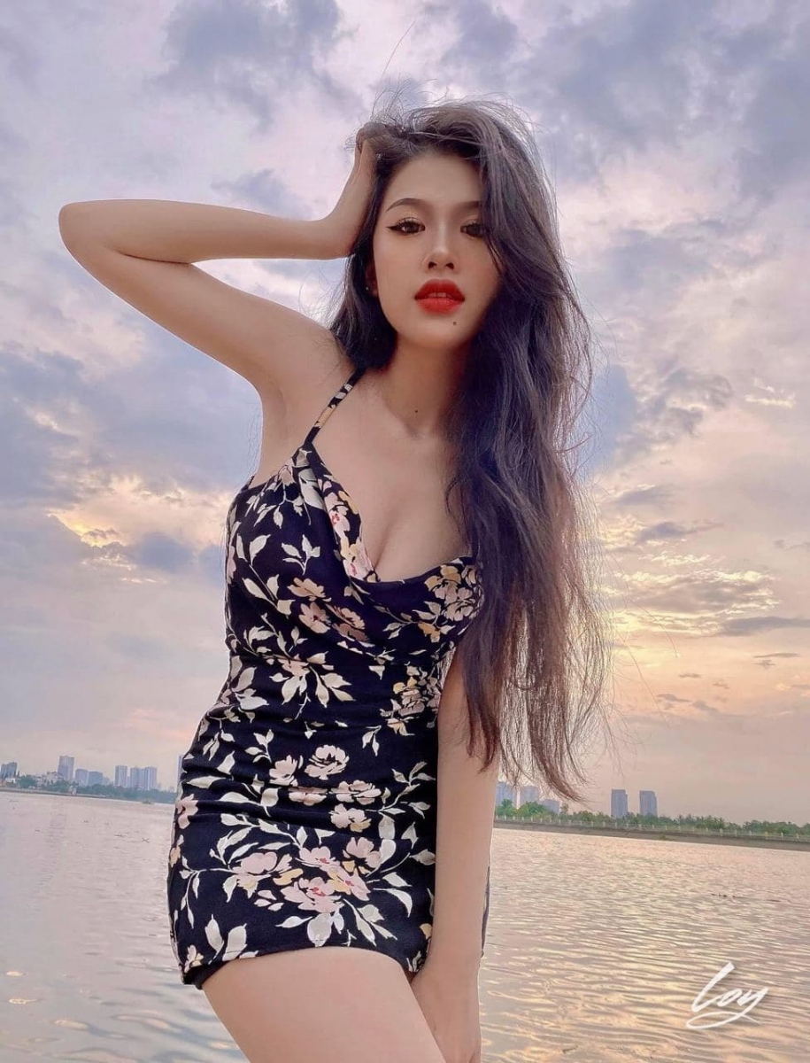 QUỲNH HƯƠNG – GÁI DAM, LẮM CHIÊU, CỰC KHOÁI