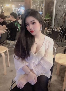 VŨ NHI – CẶP VÚ SỮA CĂNG TRÒN, NUỒN NUỘT