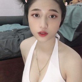 THÚY TIÊN – EM GÁI XINH XẮN, TRẮNG TRẺO, DÁNG PERFECT
