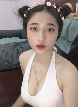 THÚY TIÊN – EM GÁI XINH XẮN, TRẮNG TRẺO, DÁNG PERFECT
