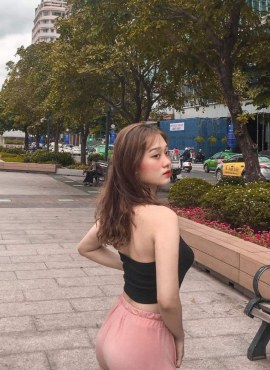 HUYỀN TRANG – EM GÁI GẦM CAO MÔNG TO PHÊ LÒI
