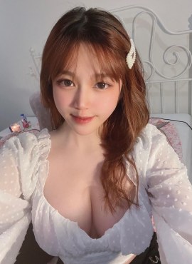 TUYẾT LINH – GYMER MÔNG VẾU SĂN CHẮC