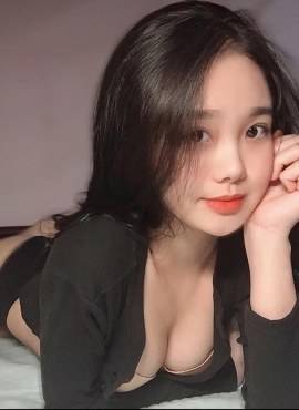 UYÊN UYÊN – EM SINH VIÊN XINH XẮN, CONG CỠN
