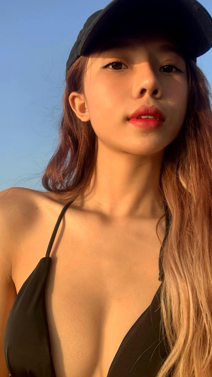 THẢO MY – MẶT ĐẸP, DÁNG XINH, BODY SIÊU CHUẨN