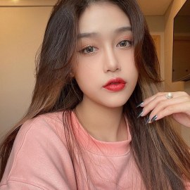 HẢI NGÂN – EM GÁI TRẮNG XINH, DÁNG ÔM, SIÊU MỊN