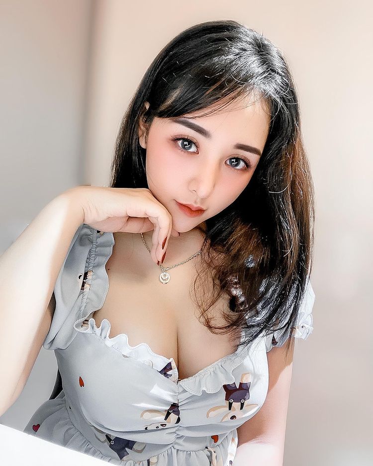 CHAN CHAN – KÈO DADDY EM GÁI SPA GỢI CẢM