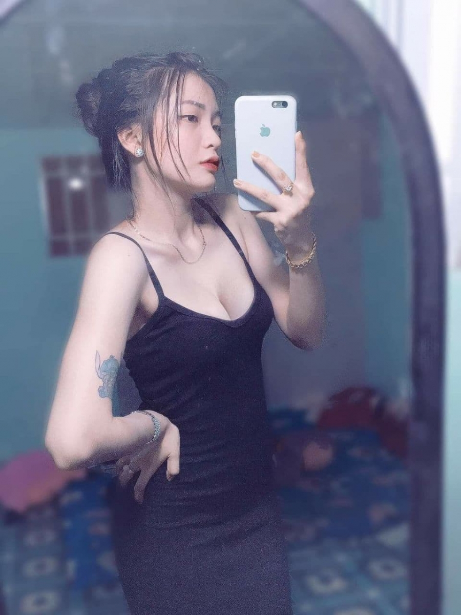 THÙY NGA – MẶT XINH, VẾU CHUẨN, DA DẺ MỊN MÀNG