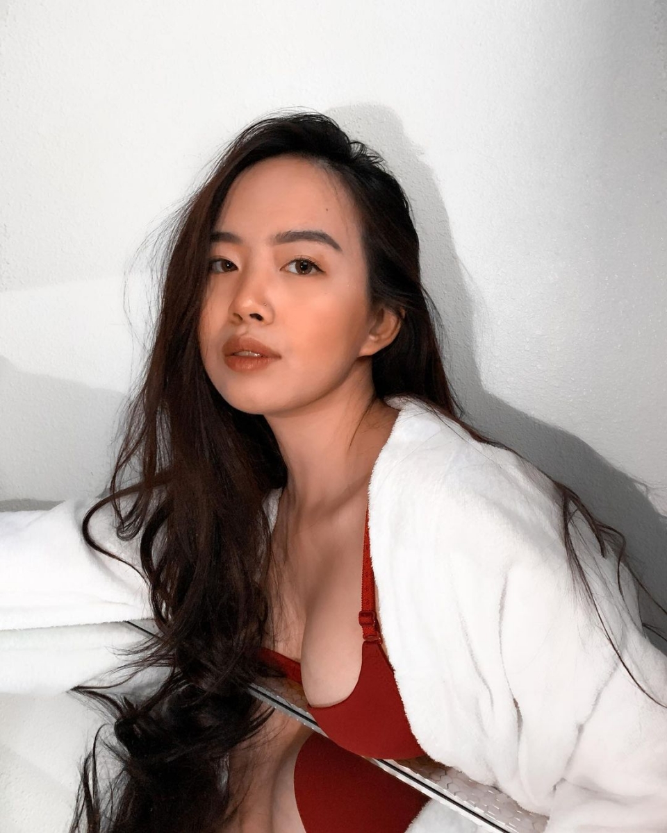 QUỲNH TRANG – HOT GIRL HẤP DẪN MỌI ÁNH NHÌN