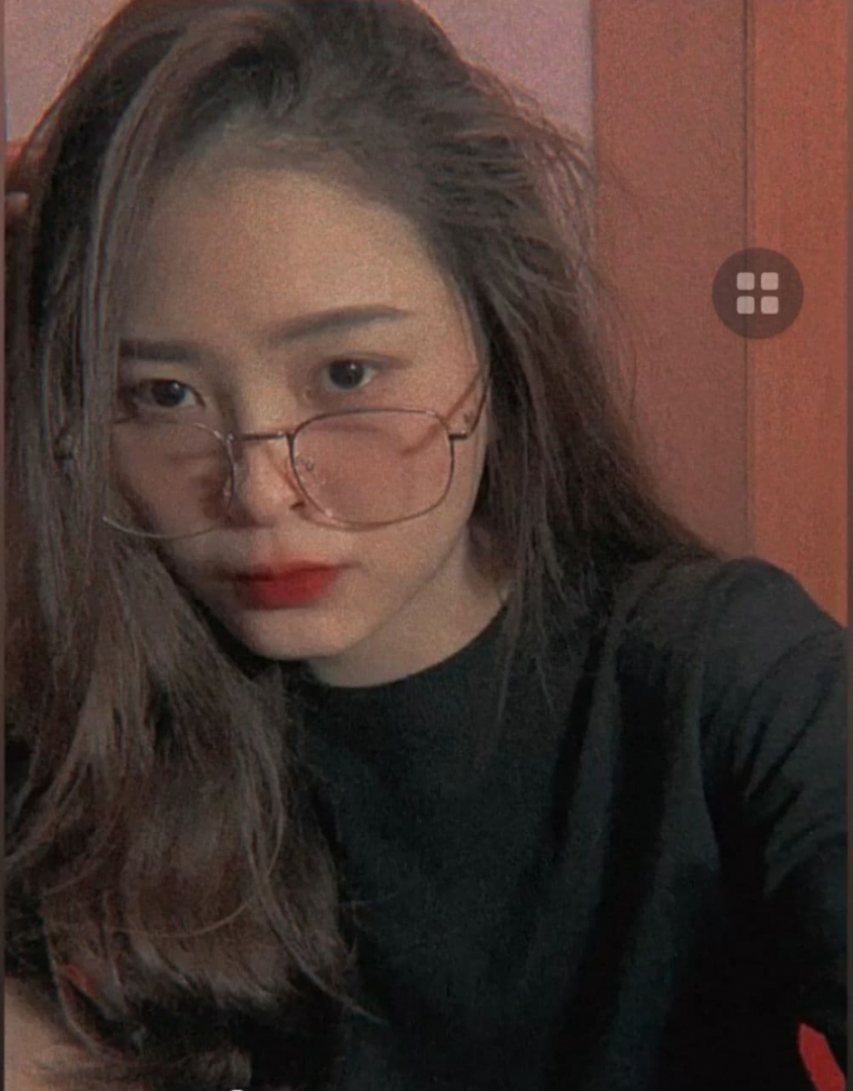 HUYỀN TRANG – MẶT XINH, DÁNG CHUẨN, CỰC HẤP DẪN