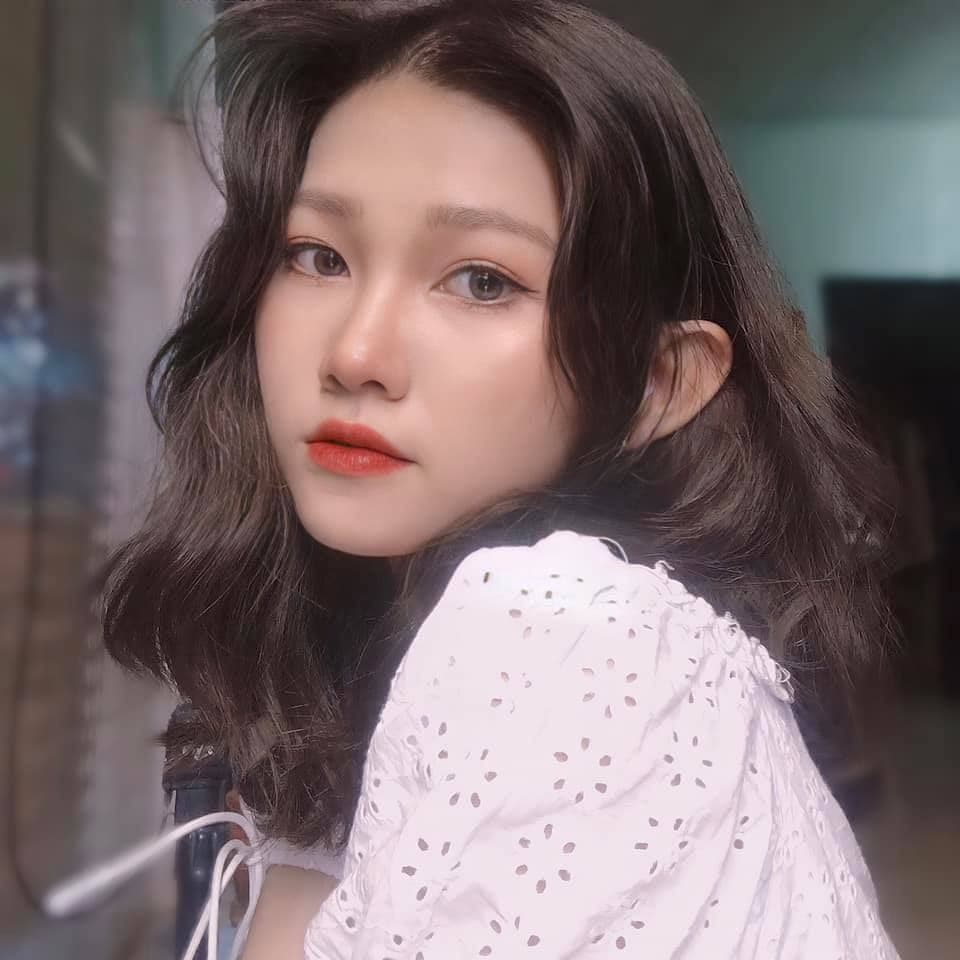 NGỌC LINH – BÉ GÁI NHỎ NHẮN, LOLI, TINH NGHỊCH