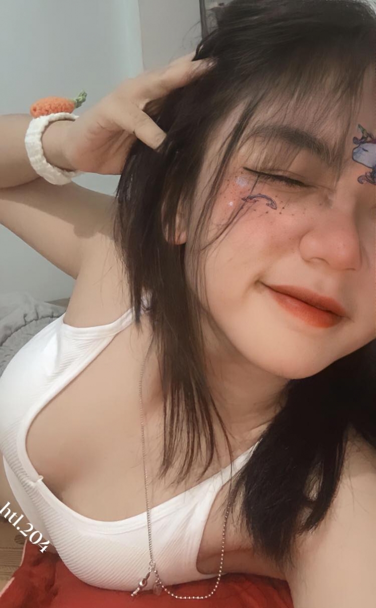 KHÁNH VÂN – EM GÁI LOLI, SUÔN NUỘT CHIỀU DADDY