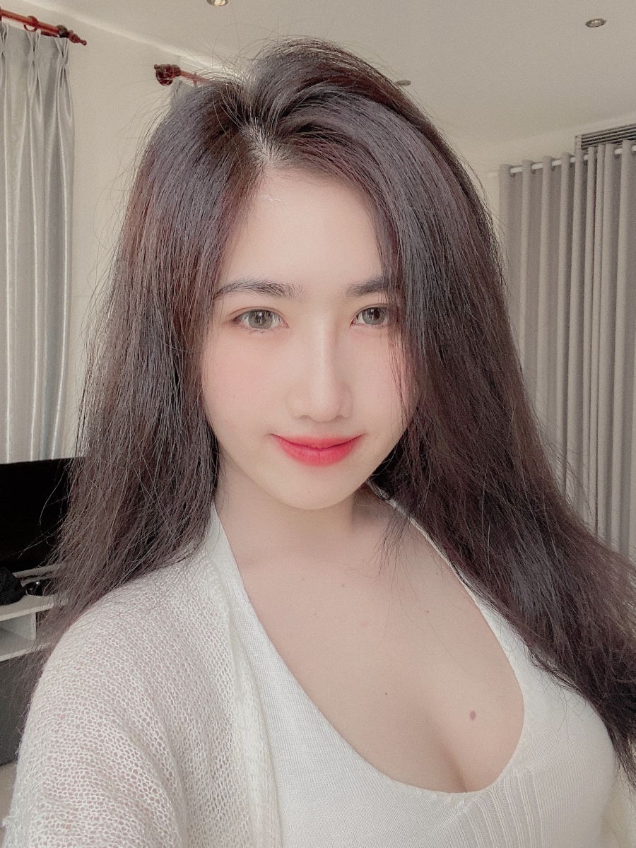 HUỆ LINH – DA TRẮNG, MẶT XINH, NGON KHÓ CƯỠNG