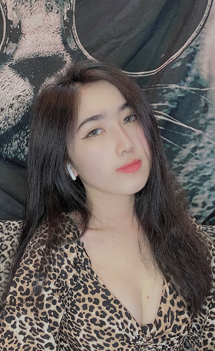 NGỌC DUYÊN – EM SINH VIÊN XINH ĐẸP, TRẮNG TRẺO