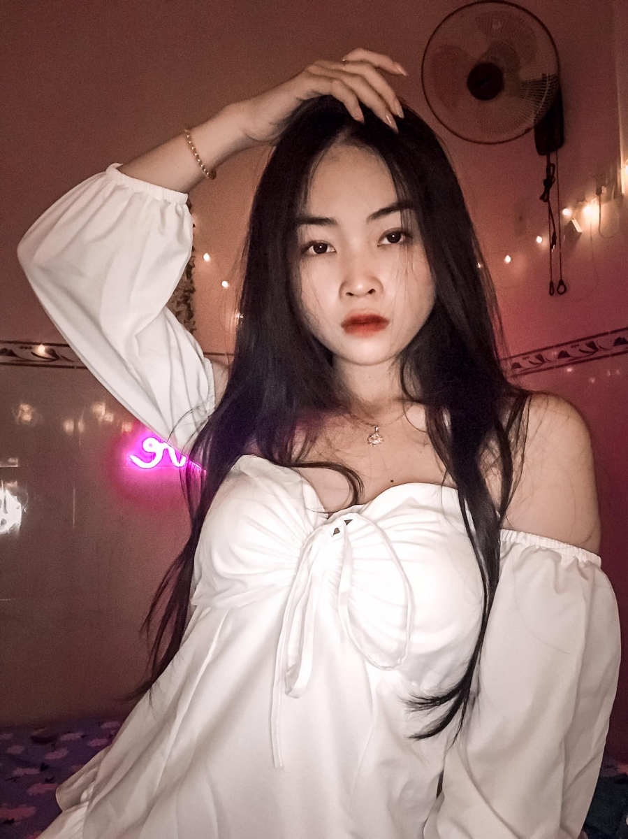 THU ĐỖ – EM GÁI SALE GỢI ĐÒN, KÍCH THÍCH