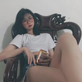 THÙY TRANG – EM SINH VIÊN NĂM NHẤT CỰC DỄ THƯƠNG