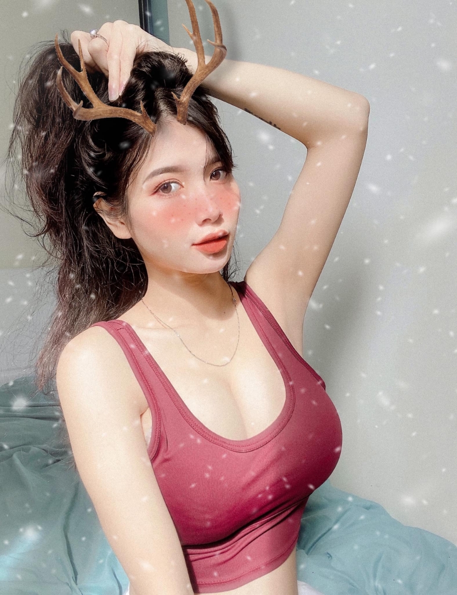 VÂN ANH – CẶP VÚ SỮA TRẮNG TRẺO, CHẤT LƯỢNG