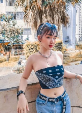 HUYỀN THƯ – BÉ GÁI XINH XẮN, SÉC XY GỢI ĐÒN