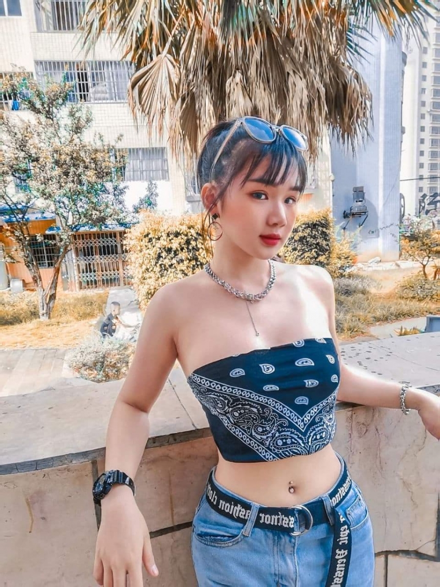 THU TRANG – MẶT XINH, DÁNG CHUẨN, CỰC HẤP DẪN