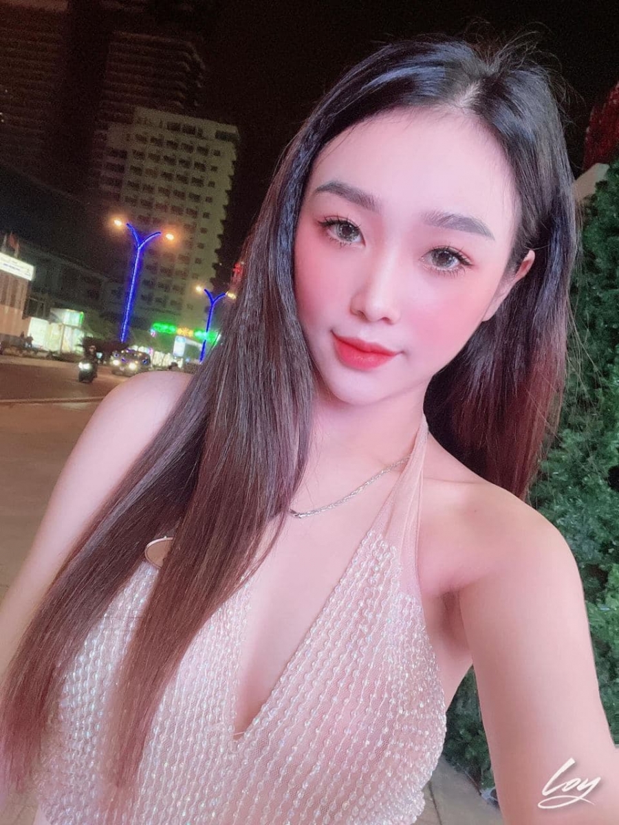 TRÀ GIANG – EM HỌC SINH BODY CHUẨN GÁI MỚI LỚN