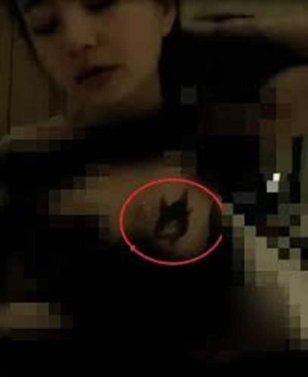 Clip nhạy cảm mèo 2k4 ăn kem lộ khi nào