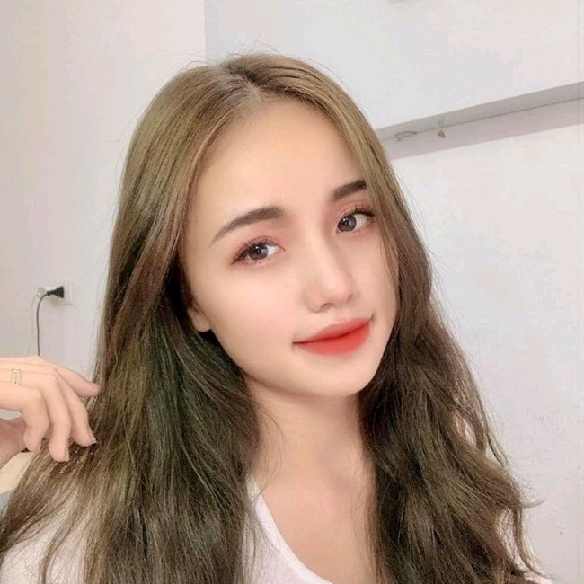Nhung Thị làm diễn viên
