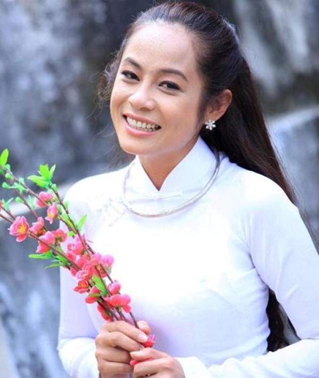 đan thy từ kinh doanh trở thành diễn viên