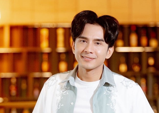 Ca sĩ Đan Trường