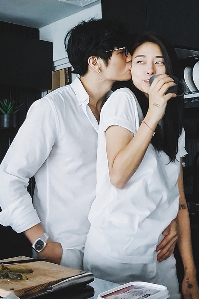 Huy Trần với thân hình 6 múi