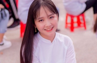 Tiểu sử ca sĩ Kim Chi - Thần đồng Bolero