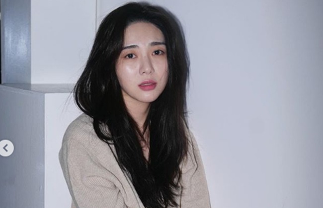 Tiểu sử Kwon Mina