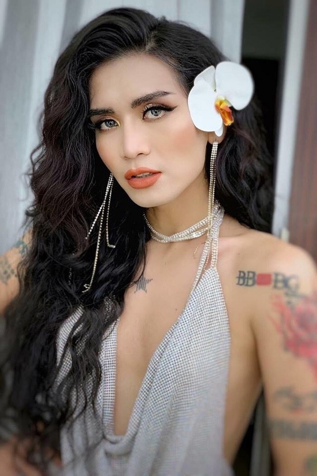 BB Trần giới tính