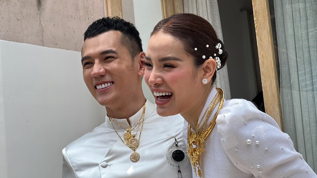 ca sĩ Phương Trinh Jolie