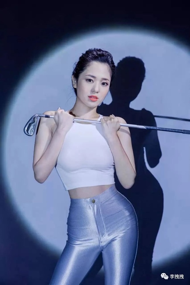 Nữ diễn viên JAV Sora Aoi