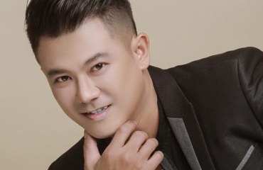 Cuộc đời ca sĩ Vân Quang Long