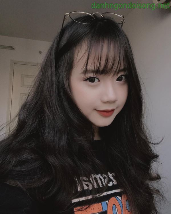 Top ảnh gái xinh đeo mắt kính dễ thương