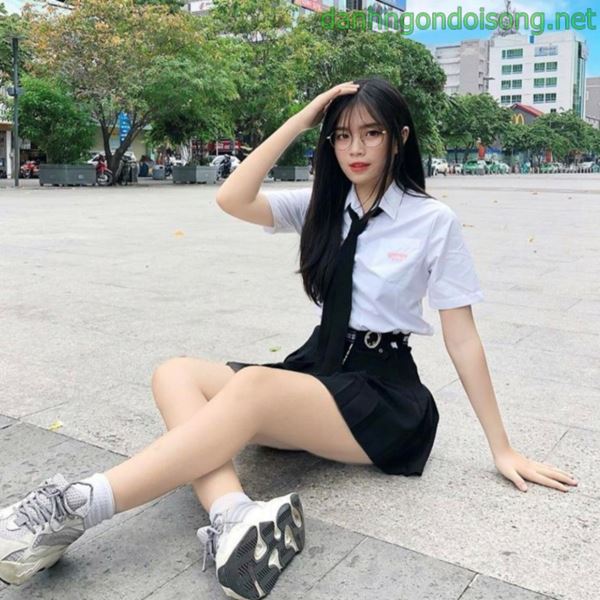 Top ảnh gái xinh đeo mắt kính dễ thương