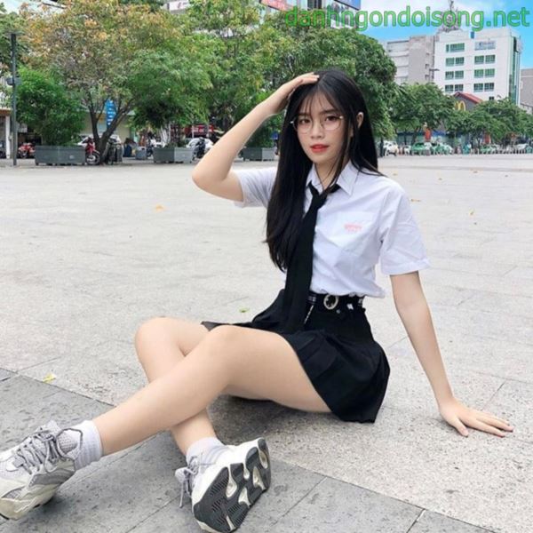 Top ảnh gái xinh đeo mắt kính dễ thương