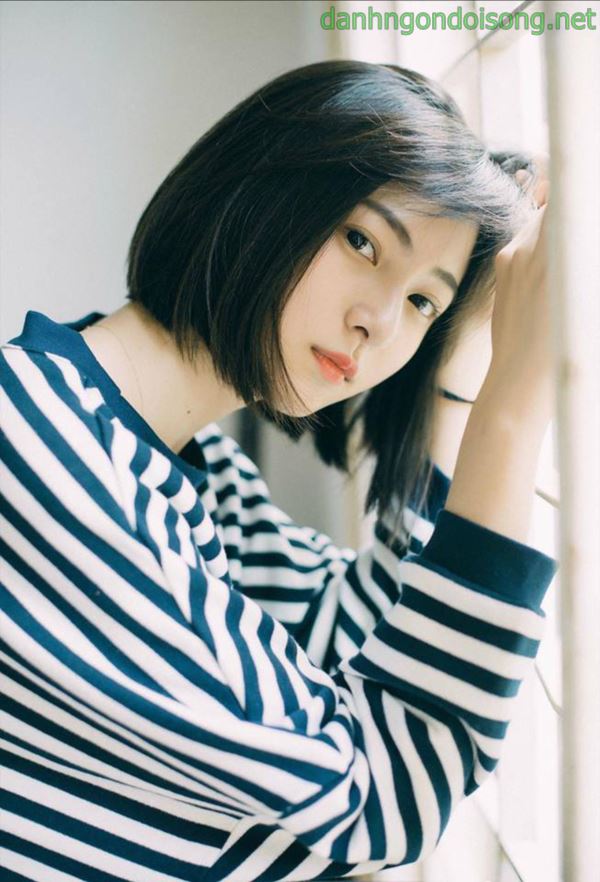 Ảnh gái xinh tóc ngắn ngang vai 2k3