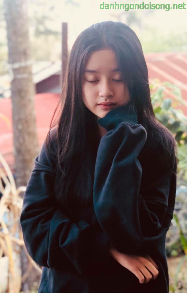 Ảnh gái xinh tóc ngắn ngang vai 2k3