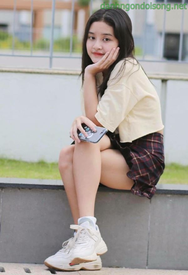 Ảnh gái xinh tóc ngắn ngang vai 2k3