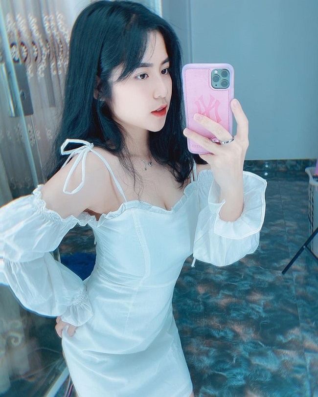 Hường bear quên tắt livestream 3