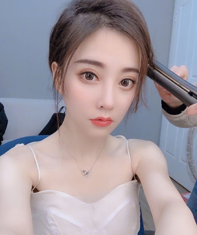 streamer phàm phàm quên tắt camera 8